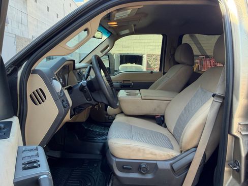 Used 2011 Ford F250 XLT w/ XLT Premium Pkg AWD/4WD image 11