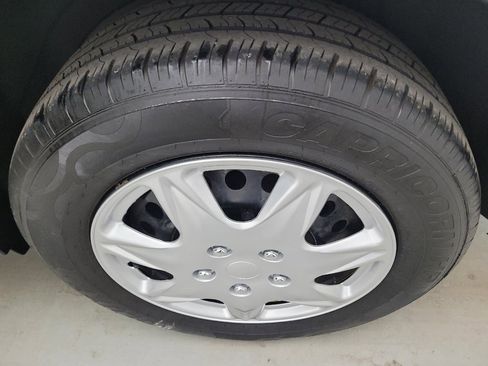 Used 2019 Nissan Rogue S FWD image 31
