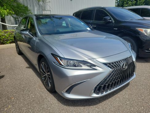 Used 2022 Lexus ES 350 w/ Premium Package FWD image 3