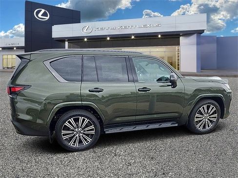 New 2025 Lexus LX 600 4WD w/ Luxury Package image 2