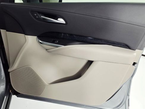 Certified 2023 Cadillac XT4 Premium Luxury w/ Cold Weather Package image 21