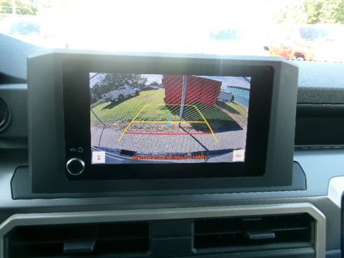 Used 2024 Toyota Tacoma SR5 image 17