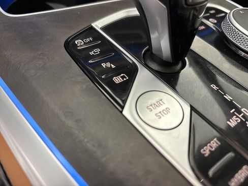 Used 2022 BMW X5 xDrive45e w/ M Sport Package image 24