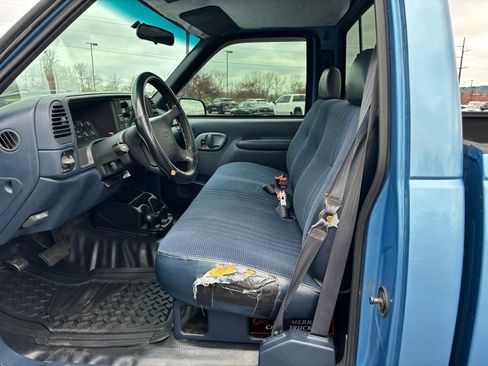Used 1996 Chevrolet Silverado 1500 2WD Regular Cab image 10