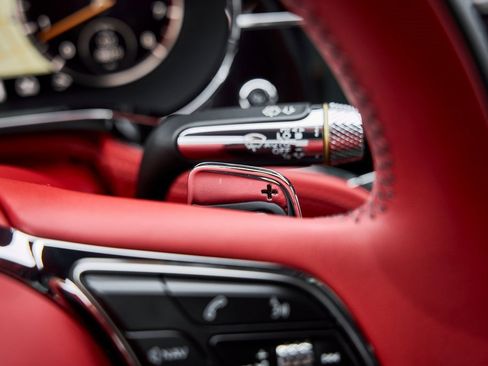 Used 2022 Bentley Continental GT image 50