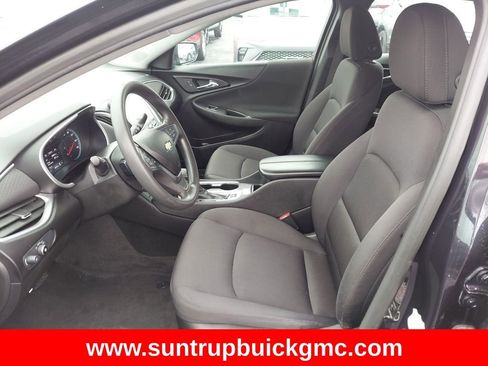 Used 2023 Chevrolet Malibu LT image 11