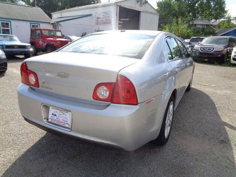Used 2010 Chevrolet Malibu LS FWD image 8