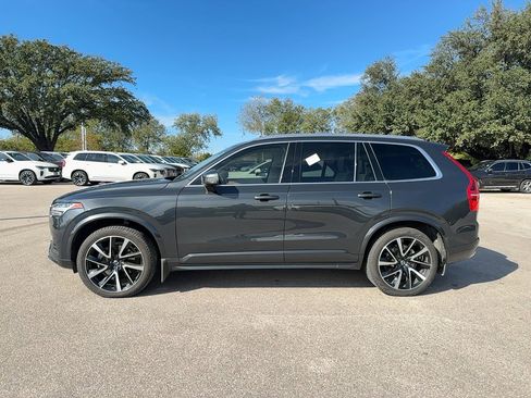 Used 2022 Volvo XC90 T6 Momentum w/ Advanced Package image 3