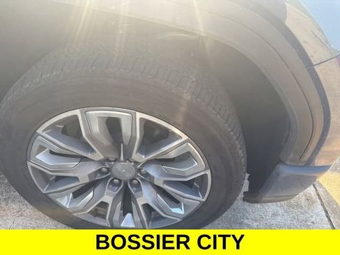 Certified 2026 GMC Sierra 1500 Denali w/ Denali Reserve Package image 4