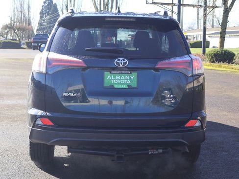 Used 2018 Toyota RAV4 LE w/ All Weather Liner Package image 5