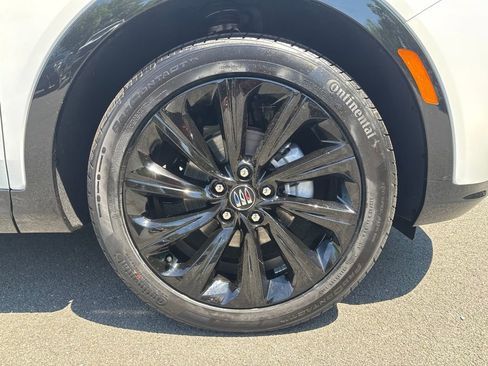 New 2026 Buick Envista Sport Touring w/ Convenience I Package FWD image 8