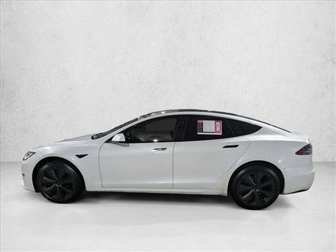 Used 2022 Tesla Model S image 9