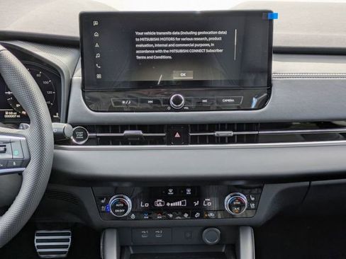 New 2026 Mitsubishi Outlander SEL image 20