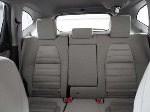 Used 2017 Honda CR-V LX image 28