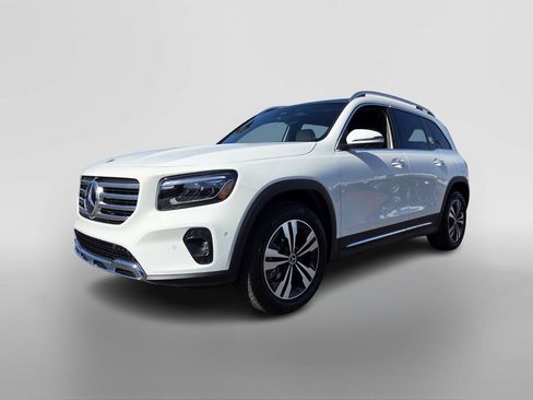 New 2026 Mercedes-Benz GLB 250 image 8