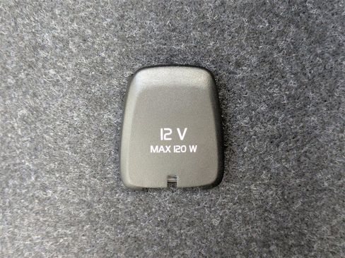 New 2026 Volvo XC40 B5 Ultra w/ Protection Package Premier image 14