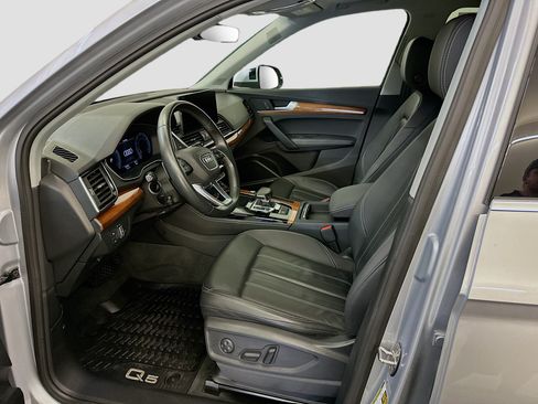 Used 2022 Audi Q5 2.0T Premium Plus w/ Premium Plus Package AWD/4WD image 13