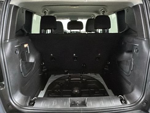 Used 2023 Jeep Renegade Latitude AWD/4WD image 28