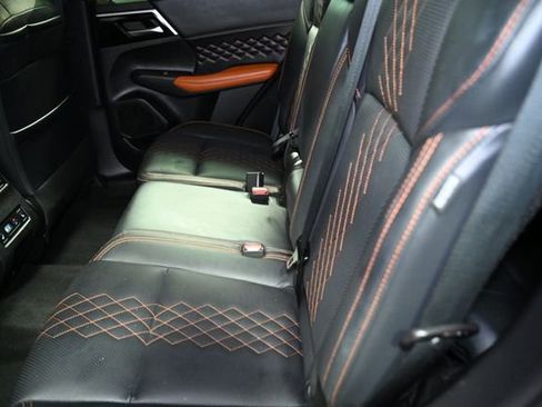 Used 2022 Mitsubishi Outlander SEL image 39