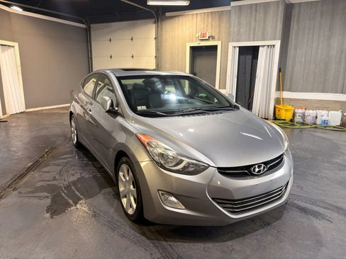 Used 2012 Hyundai Elantra Limited FWD image 8