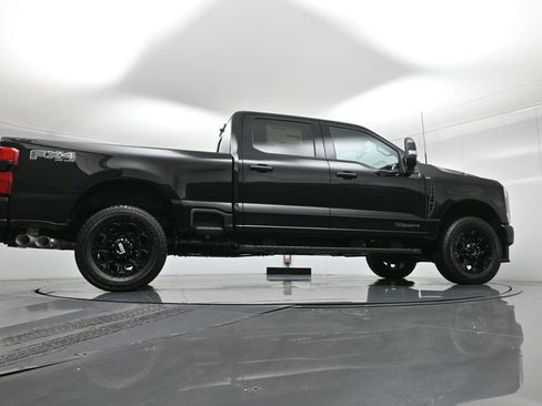 New 2026 Ford F250 Lariat w/ Black Appearance Package image 47