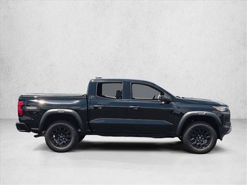 Used 2026 Chevrolet Colorado Trail Boss AWD/4WD image 4