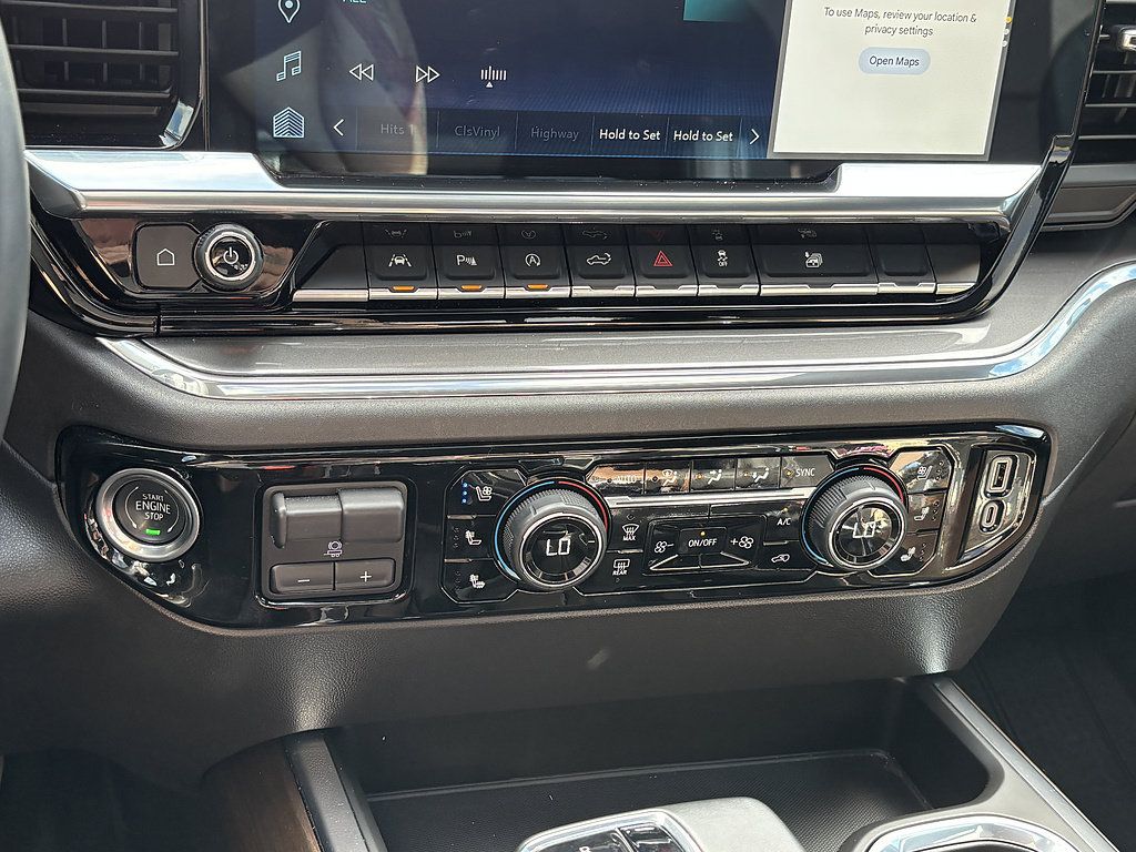 Used 2024 Chevrolet Silverado 1500 High Country w/ High Country Premium Package AWD/4WD image 12