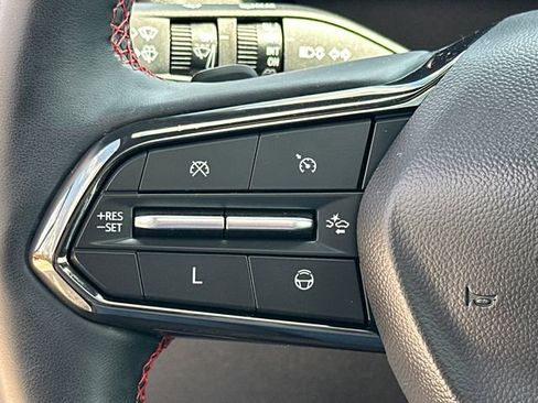 Certified 2024 Chevrolet Traverse RS AWD/4WD image 33