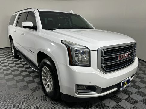Used 2017 GMC Yukon XL SLT image 31