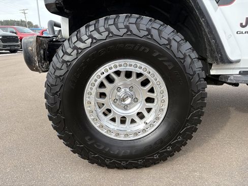 Certified 2020 Jeep Gladiator Rubicon image 10