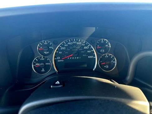 Used 2021 GMC Savana 3500 Extended w/ Power Convenience Package image 9