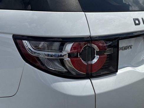 Used 2019 Land Rover Discovery Sport SE AWD/4WD image 11