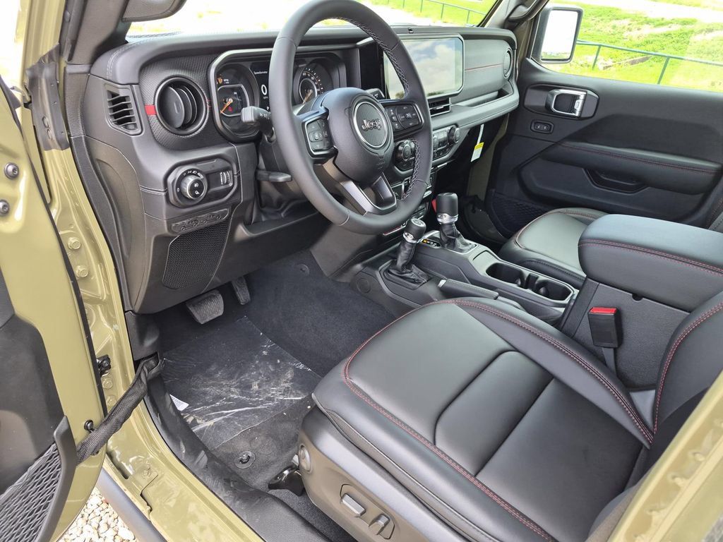 New 2026 Jeep Gladiator Rubicon AWD/4WD image 13