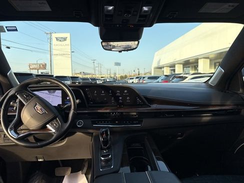 Certified 2021 Cadillac Escalade ESV Premium Luxury Platinum image 29