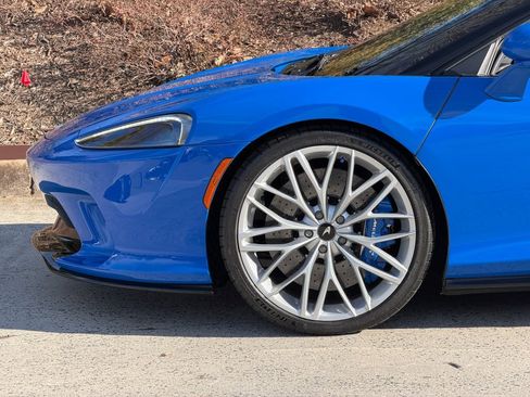 Used 2021 McLaren GT image 10