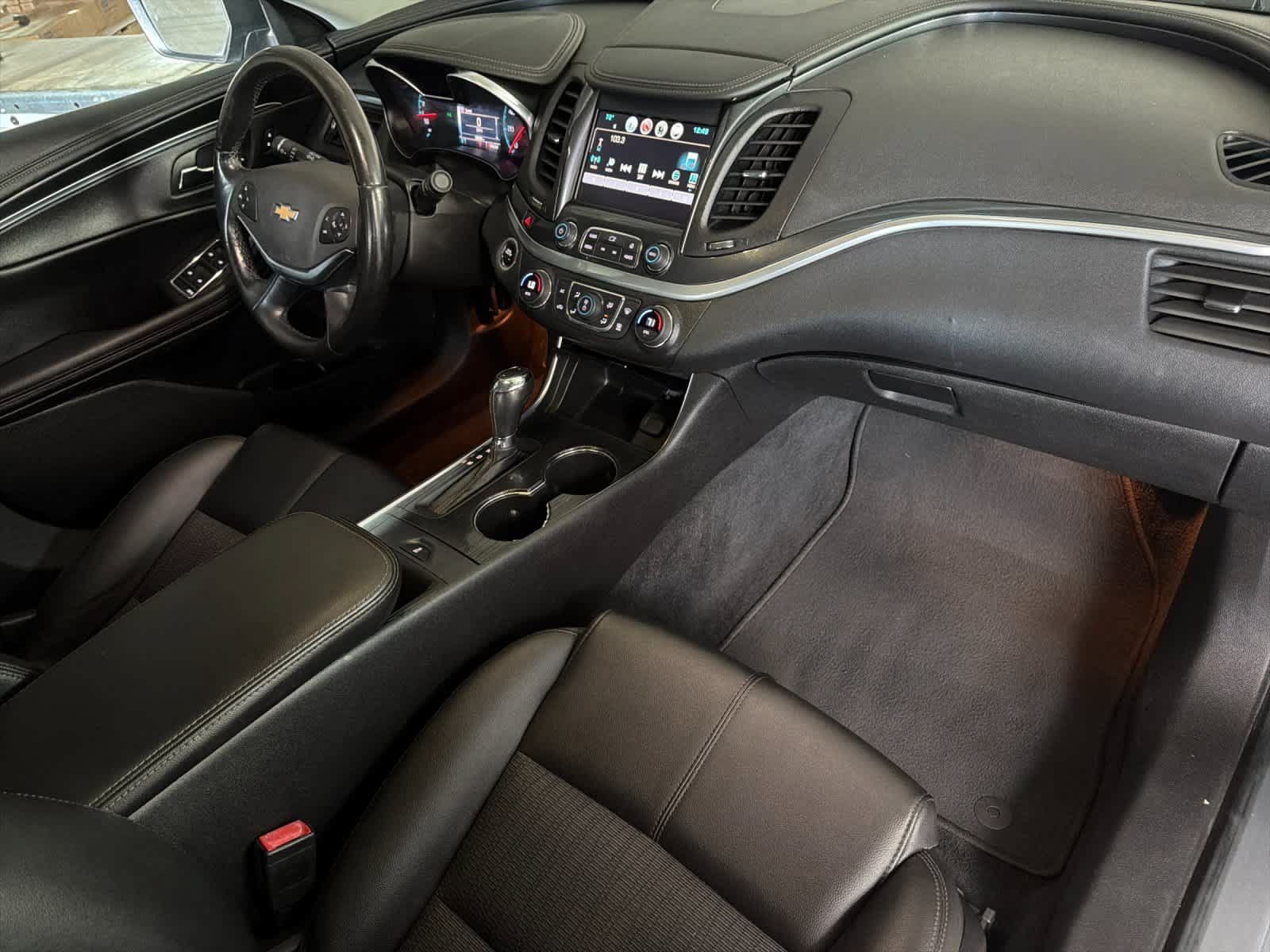 Used 2019 Chevrolet Impala LT FWD image 15