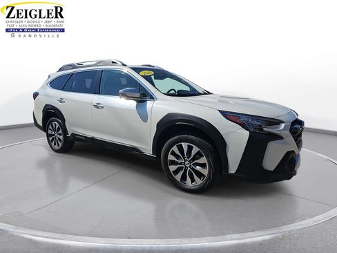 Used 2024 Subaru Outback Touring XT AWD/4WD image 3