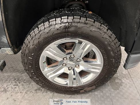Used 2018 Chevrolet Silverado 1500 Custom w/ Custom Value Package RWD image 18