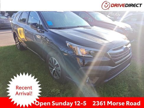 Used 2022 Subaru Outback Premium AWD/4WD image 1
