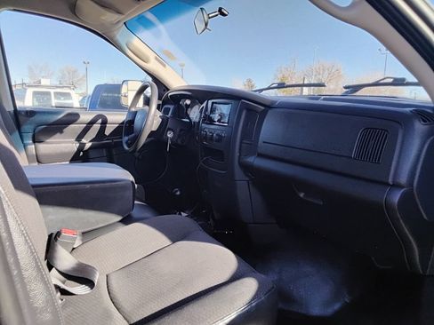 Used 2004 Dodge Ram 2500 Truck ST image 15