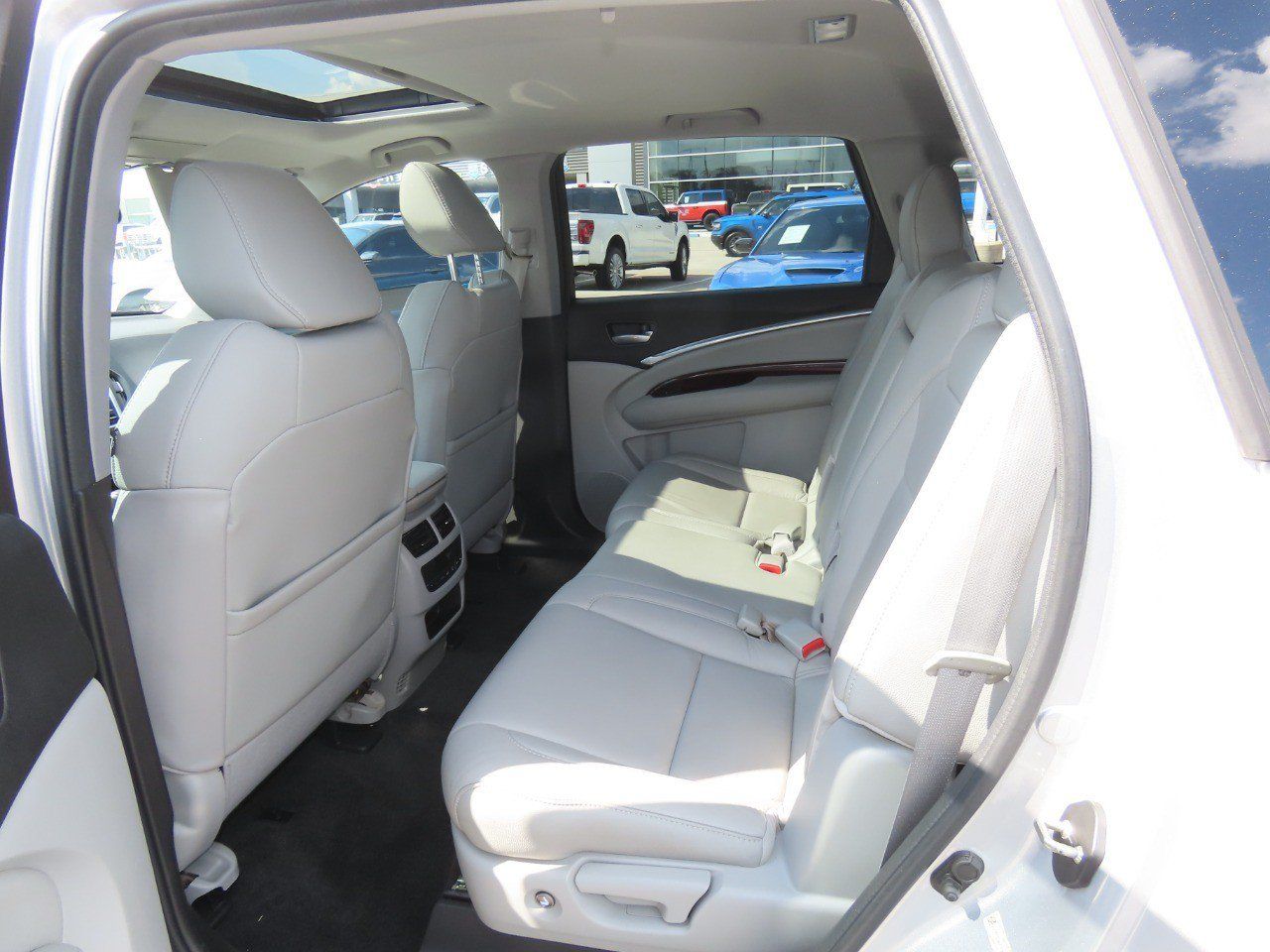 Used 2015 Acura MDX w/ Technology Package FWD image 21