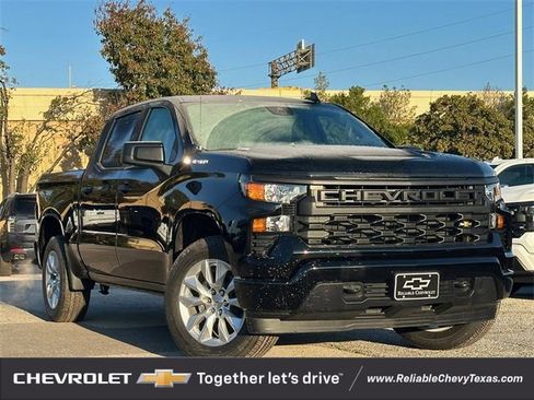 New 2026 Chevrolet Silverado 1500 Custom image 2