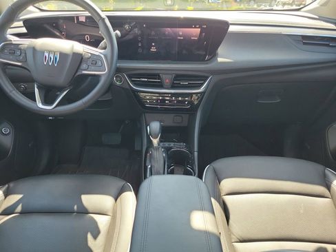Used 2025 Buick Encore GX Avenir w/ Avenir Convenience Package AWD/4WD image 13