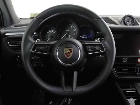 Certified 2026 Porsche Macan image 12