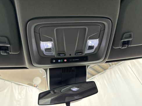 Certified 2024 GMC Sierra 1500 Elevation AWD/4WD image 18
