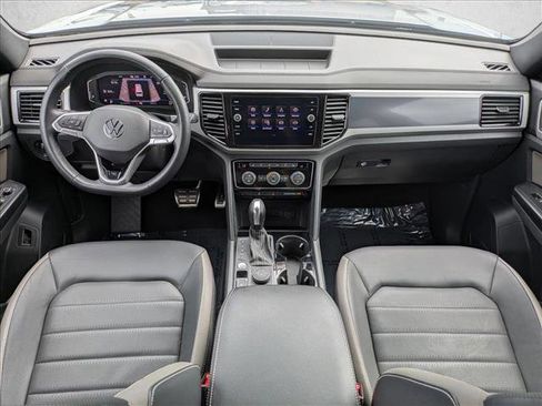 Used 2021 Volkswagen Atlas Cross Sport SEL Premium R-Line image 17