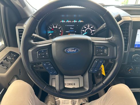 Used 2020 Ford F150 XLT w/ Equipment Group 302A Luxury AWD/4WD image 21