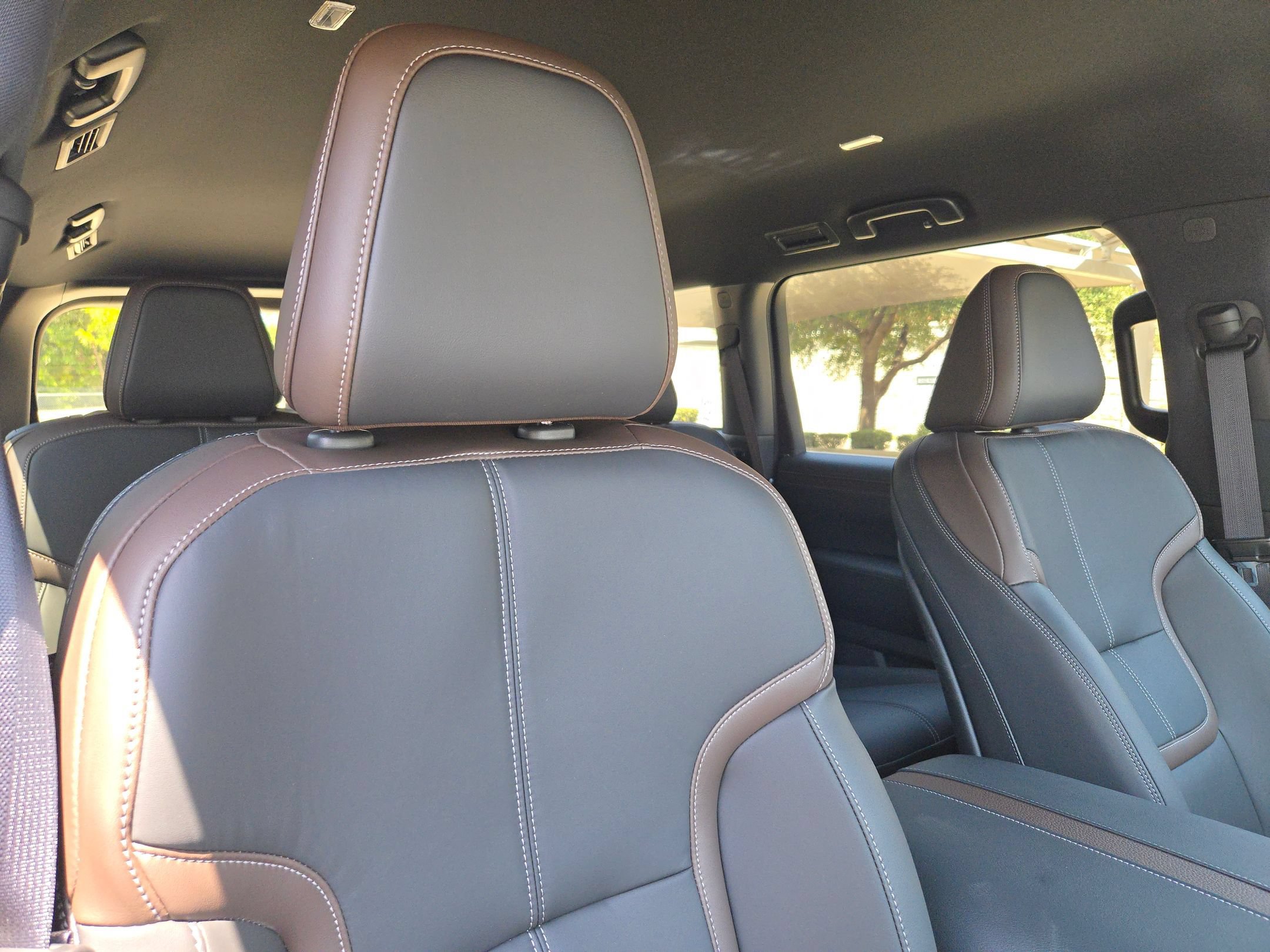 New 2026 Nissan Armada SL w/ Captain's Chari Seat Package AWD/4WD image 22
