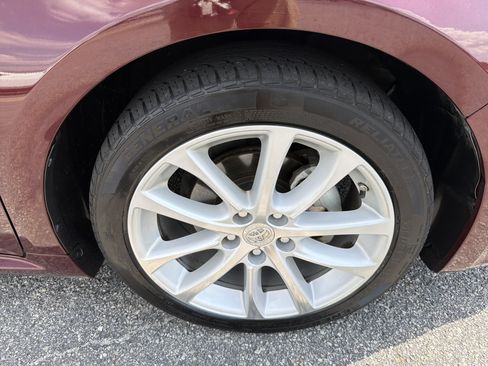 Used 2015 Toyota Avalon Limited FWD image 22
