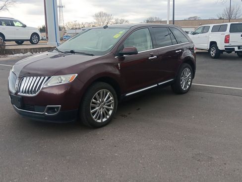 Used 2011 Lincoln MKX AWD w/ 102A Rapid Spec Order Code image 10